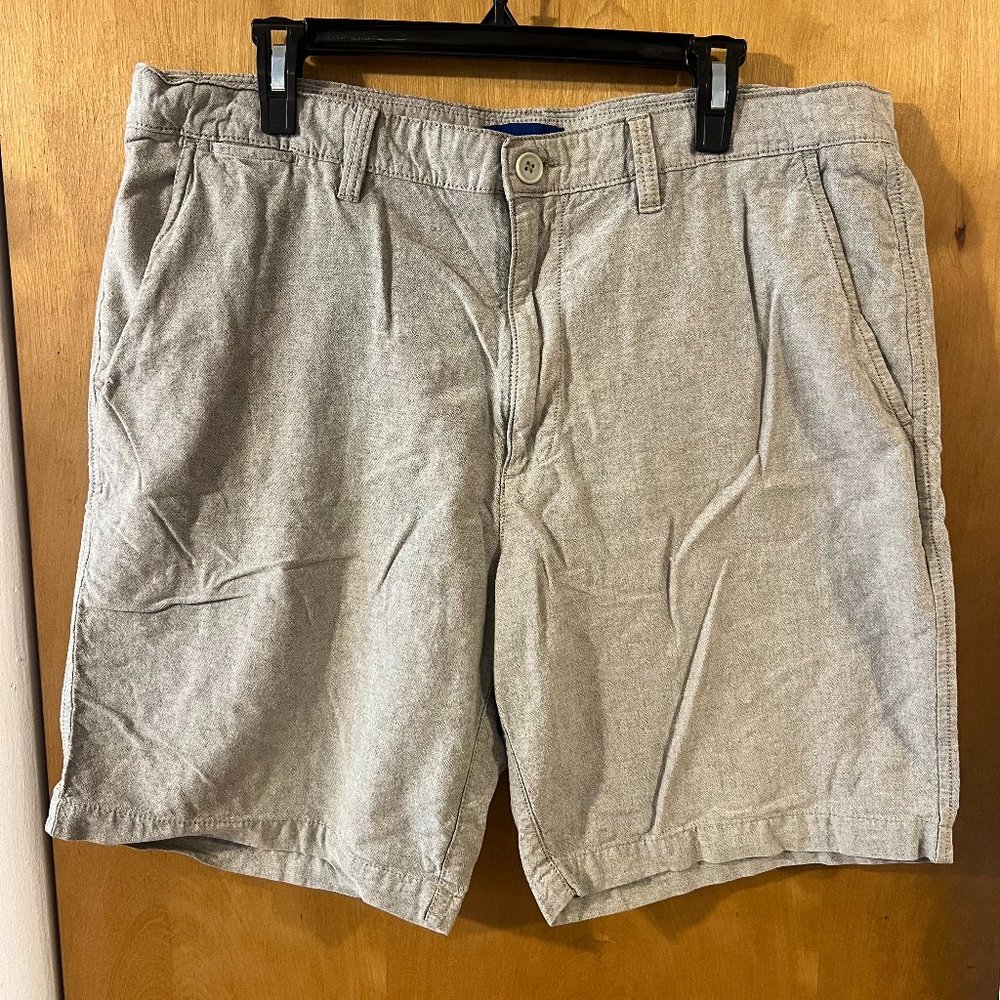 Simply Styled by Sears Men's Light Grey Casual Bermuda Cotton Shorts 38